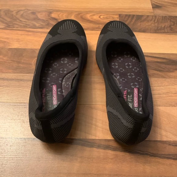 LIKE NEW SKECHERS CLEO WHAM BLACK/CHARCOAL - Picture 4 of 7